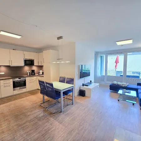 Strandvillen - Mit 1 Schlafzimmer, Kamin Und Balkon Dr-423 בינץ